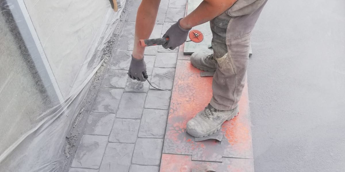 Création de l'imitation pavé sur une dalle béton