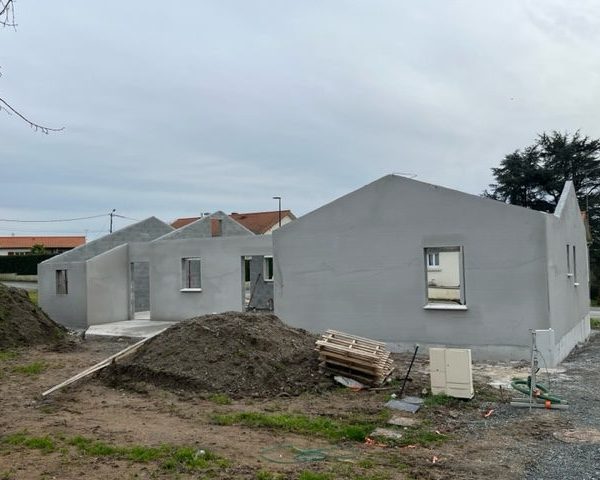 Maison en vertical bloc à Saint-Laurent-sur-Sèvre 85