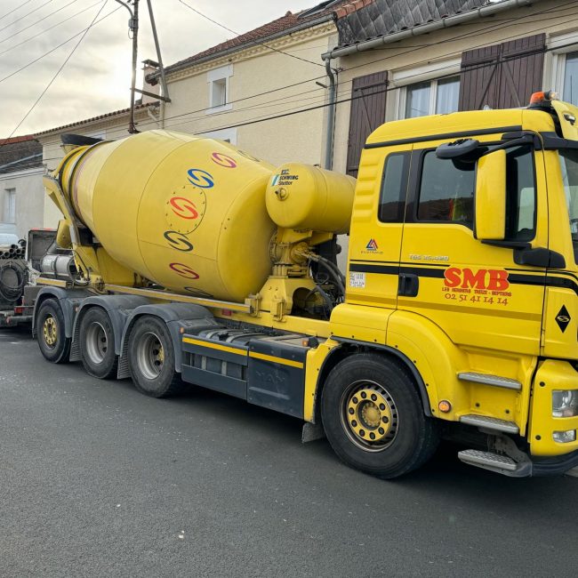 camion maçonnerie brosset