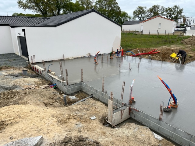 Coulage d'une plateforme d’une maison individuelle à Cholet 2/2